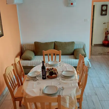 Prázdninový dům House Delfin *