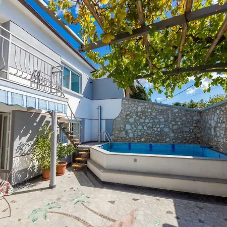 Сasa de vacaciones House Delfin *